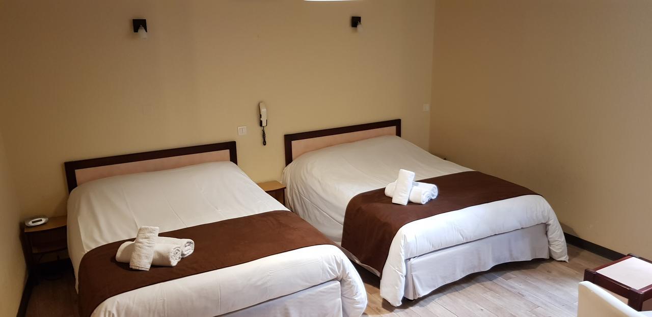 Logis Hotel Le Prieure Bourg-Saint-Andéol Eksteriør billede