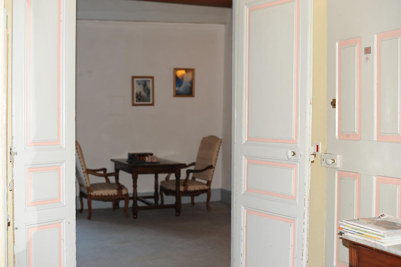 Logis Hotel Le Prieure Bourg-Saint-Andéol Eksteriør billede